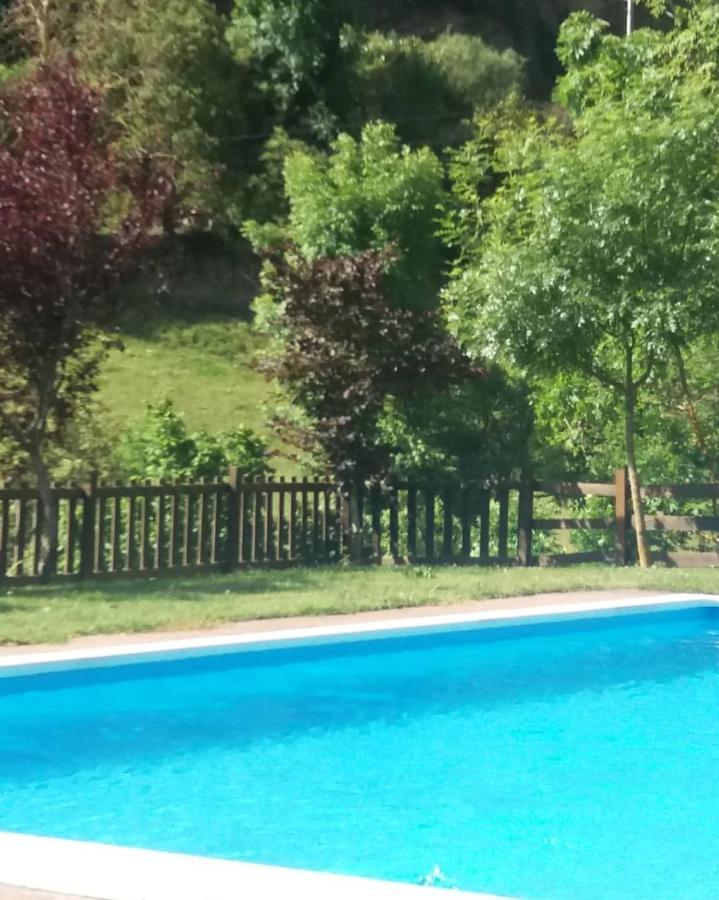 Viviendas El Barrio Cabezon de Liebana Екстер'єр фото