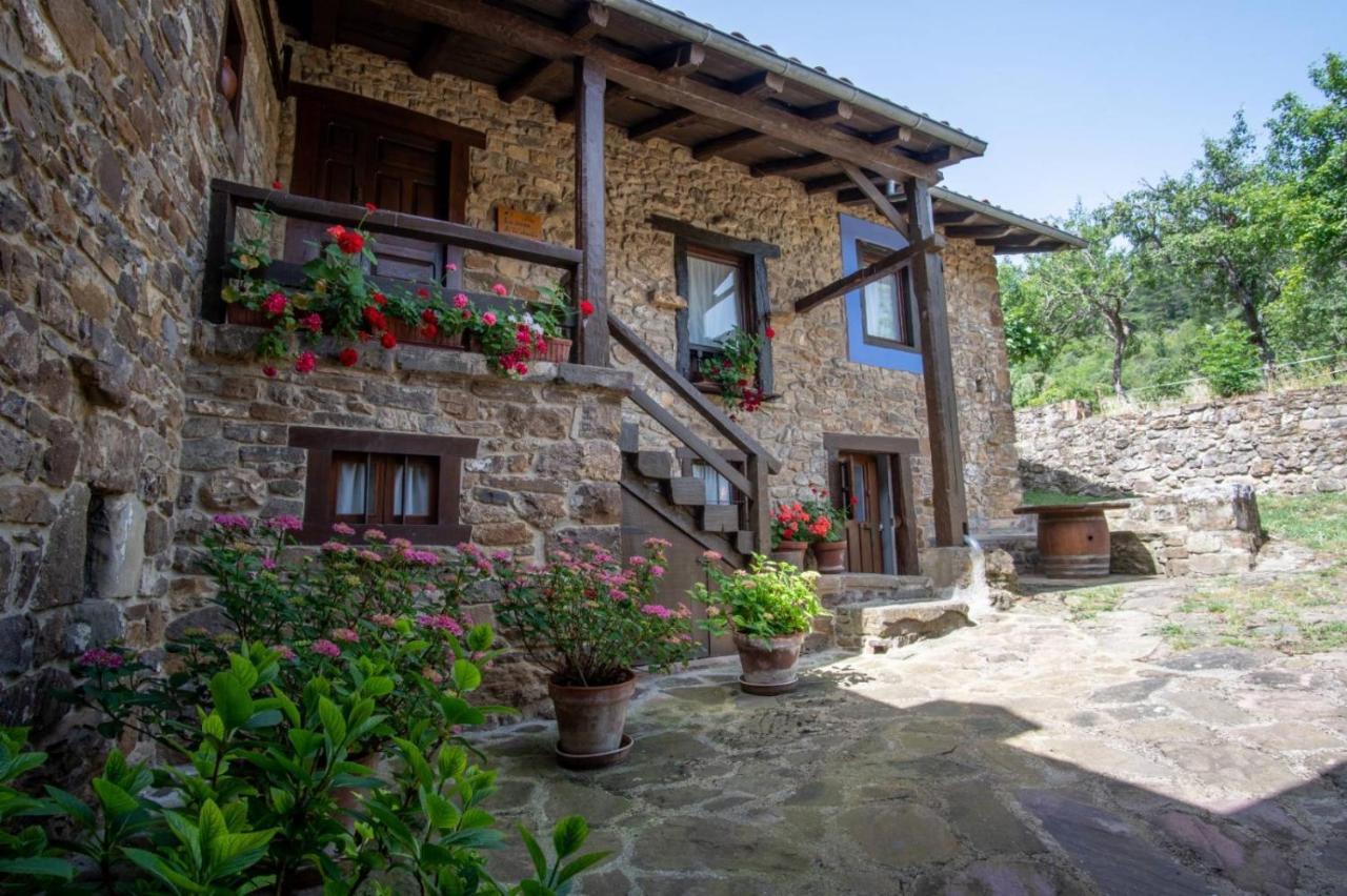 Viviendas El Barrio Cabezon de Liebana Екстер'єр фото